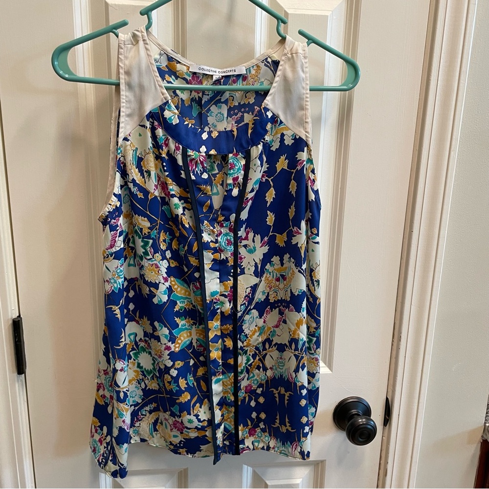 Collective Concepts Blue and Cream Floral Blouse
